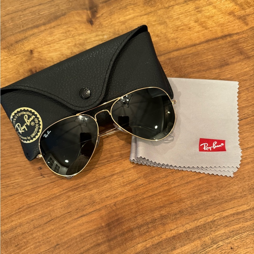 Ray-Ban Black & Gold Aviators